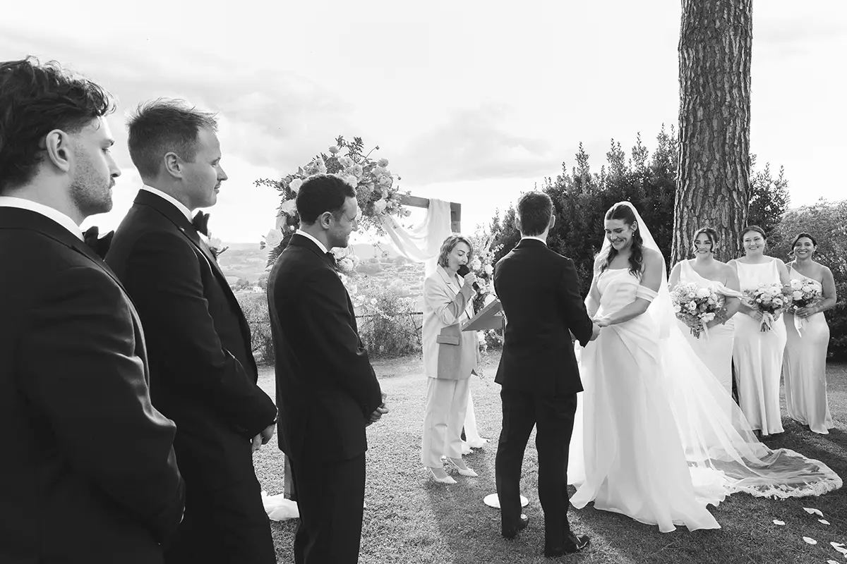 Wedding ceremony in the garden of the Monastero Santa Margherita