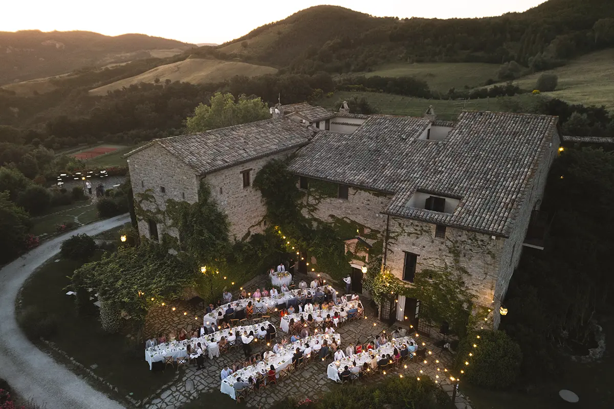 Matrimonio al Castello di Petrata al tramonto